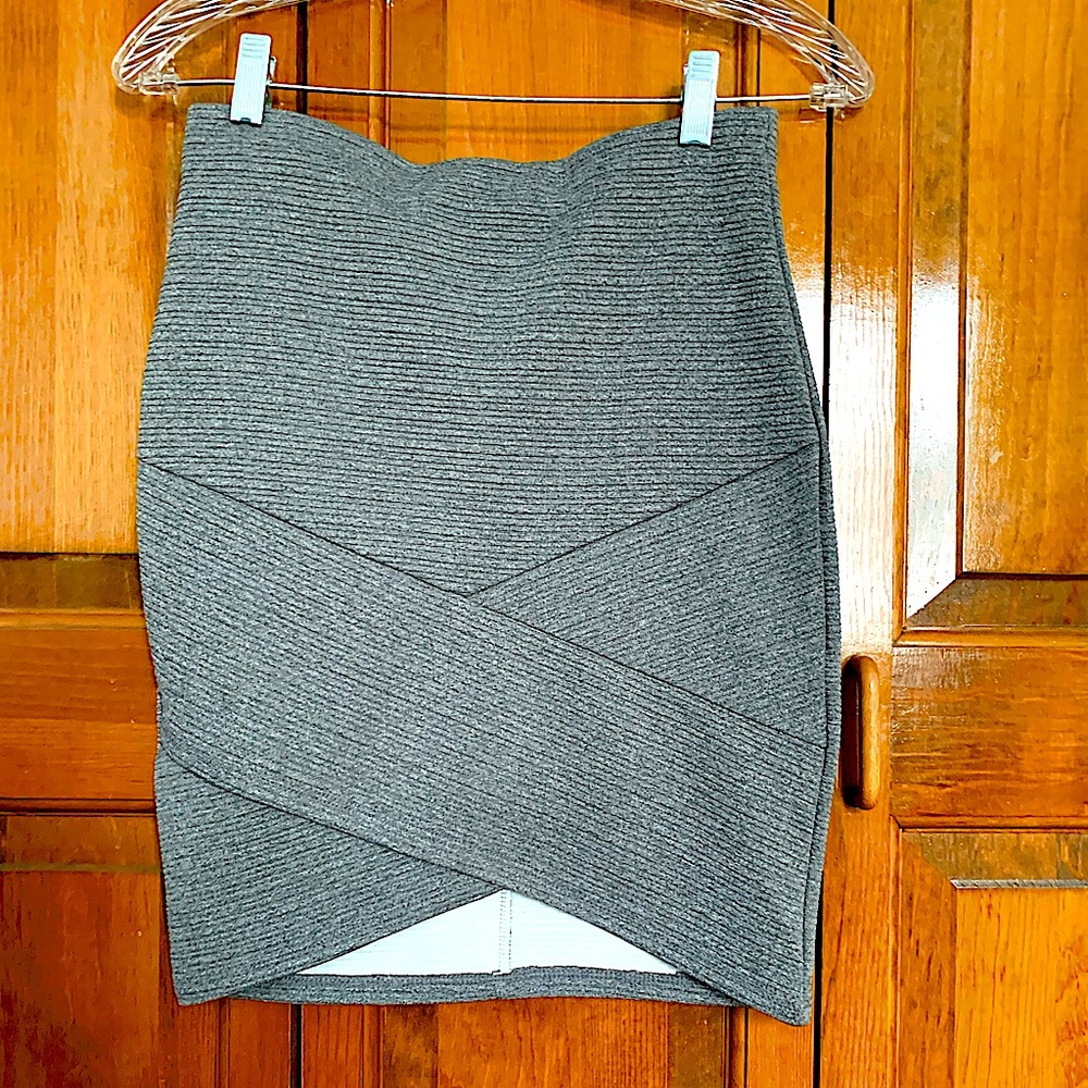 JOES— brand new without tags! Never worn, fits beautifully, free gift  💝 :)